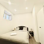 Apartament Center Apt- Two Bedroom In Martim Moniz Lizbona
